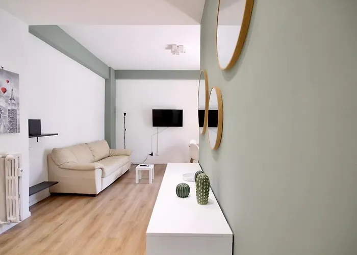 Hc - Charming In Vigna Clara Apartament
